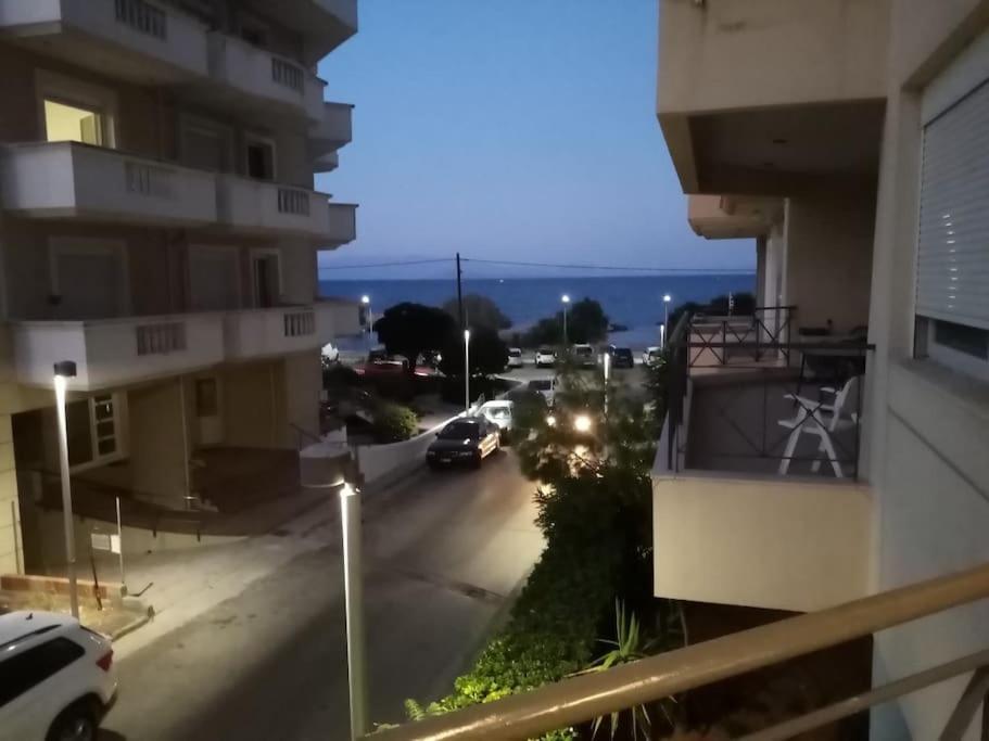 דירות כיוס Τεσσαρι Στον Ναυτικο Ομιλο Χiου מראה חיצוני תמונה